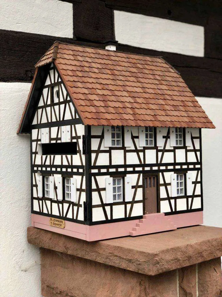 french-letterbox