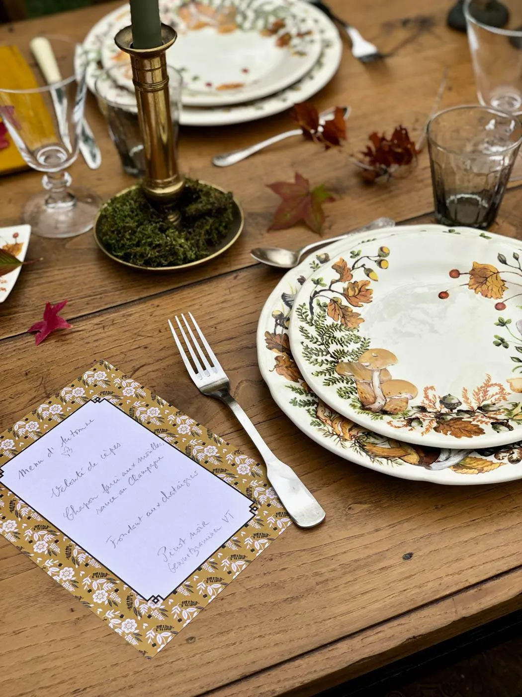 Autumn-table-setting-gien-chanterelles-6