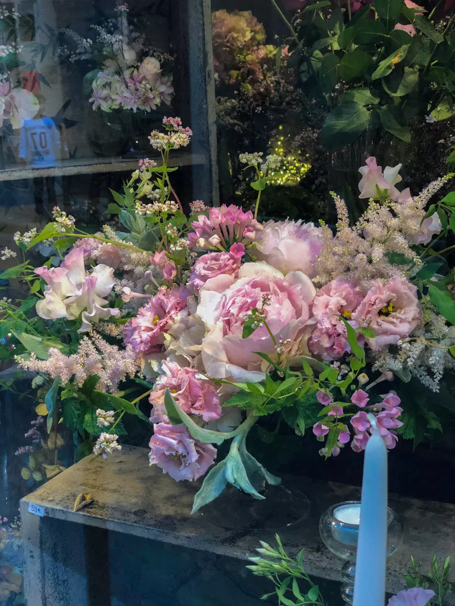 flower-arrangement-marie-antoinette-bouquet-04