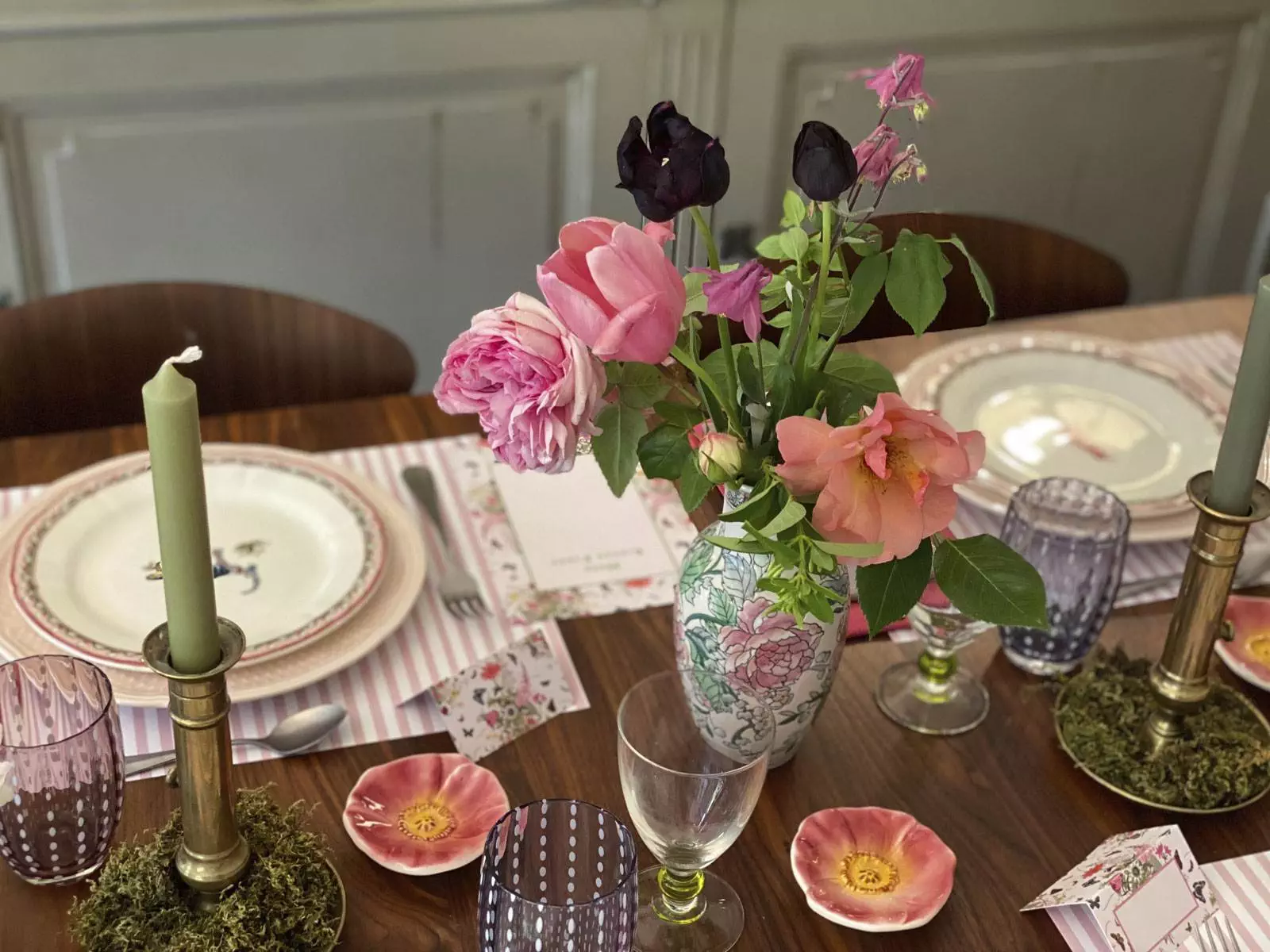 rose-bouquet-table-setting-french-style-blog