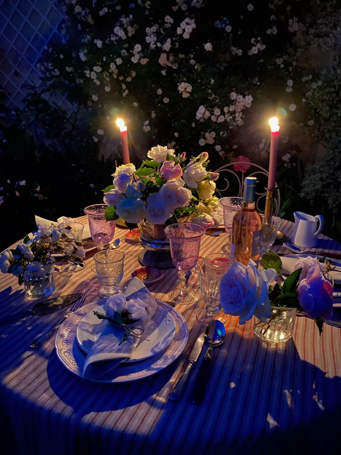 art-de-table-roses-jardin-diner-recevoir