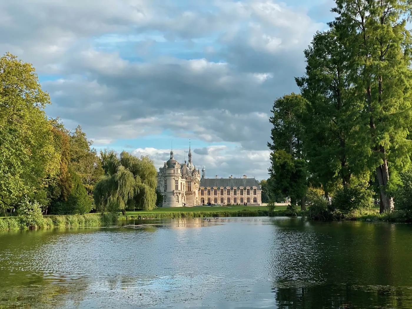 une-bonne-maison-chantilly-chateau-parc