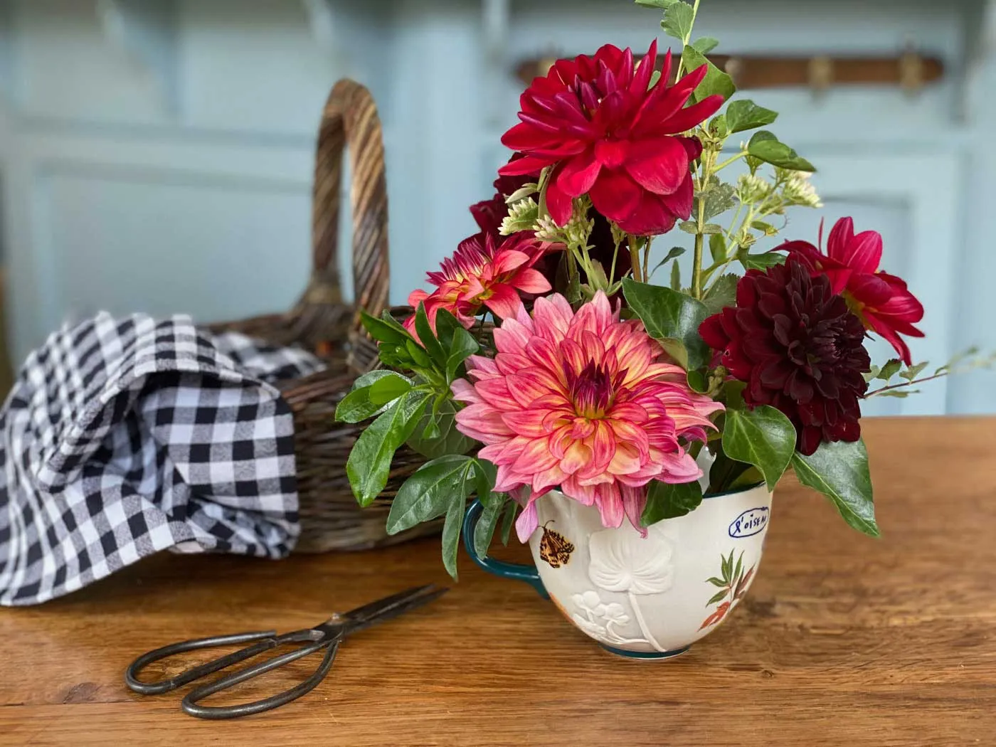 creer-bouquet-dahlias-art-floral-02
