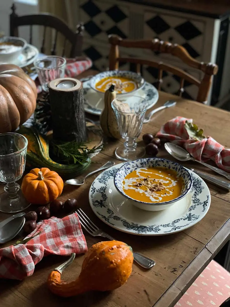 table d'automne vintage French vintage tablescape autumn fall