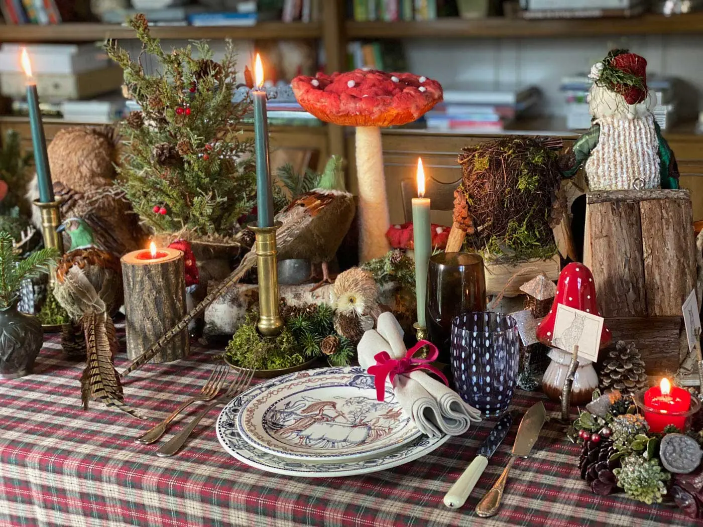 table de fêtes un conte de Noël holiday tablescape a Christmas tale france