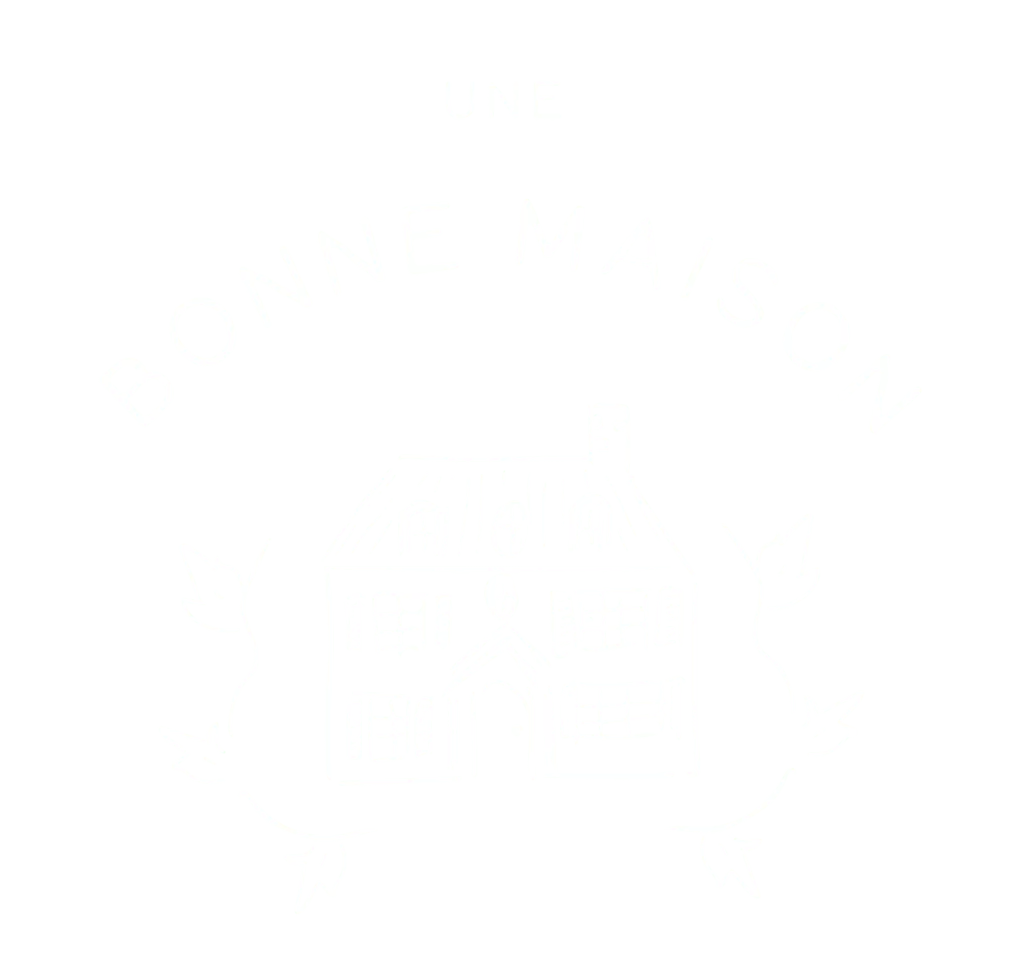 logo-une-bonne-maison-white-2x.png
