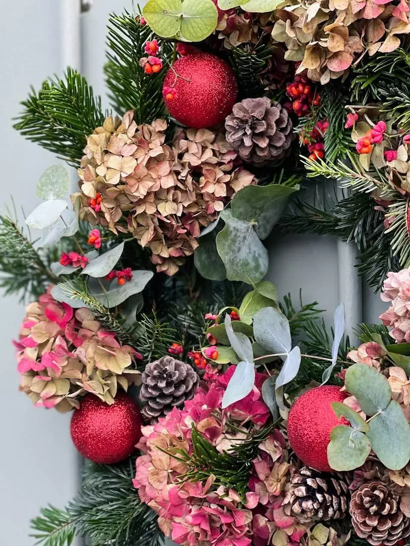DIY rustic Christmas wreath tutoriel comment créer une couronne de Noël-35