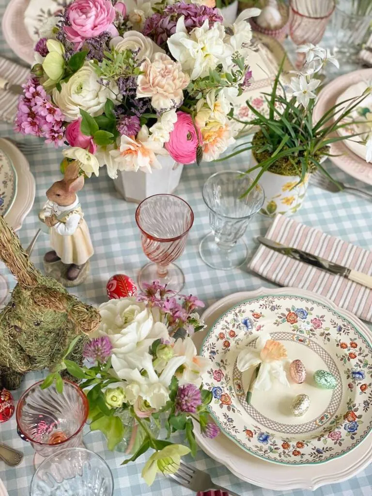 dresser jolie table Pâques chic Easter tablescape-099