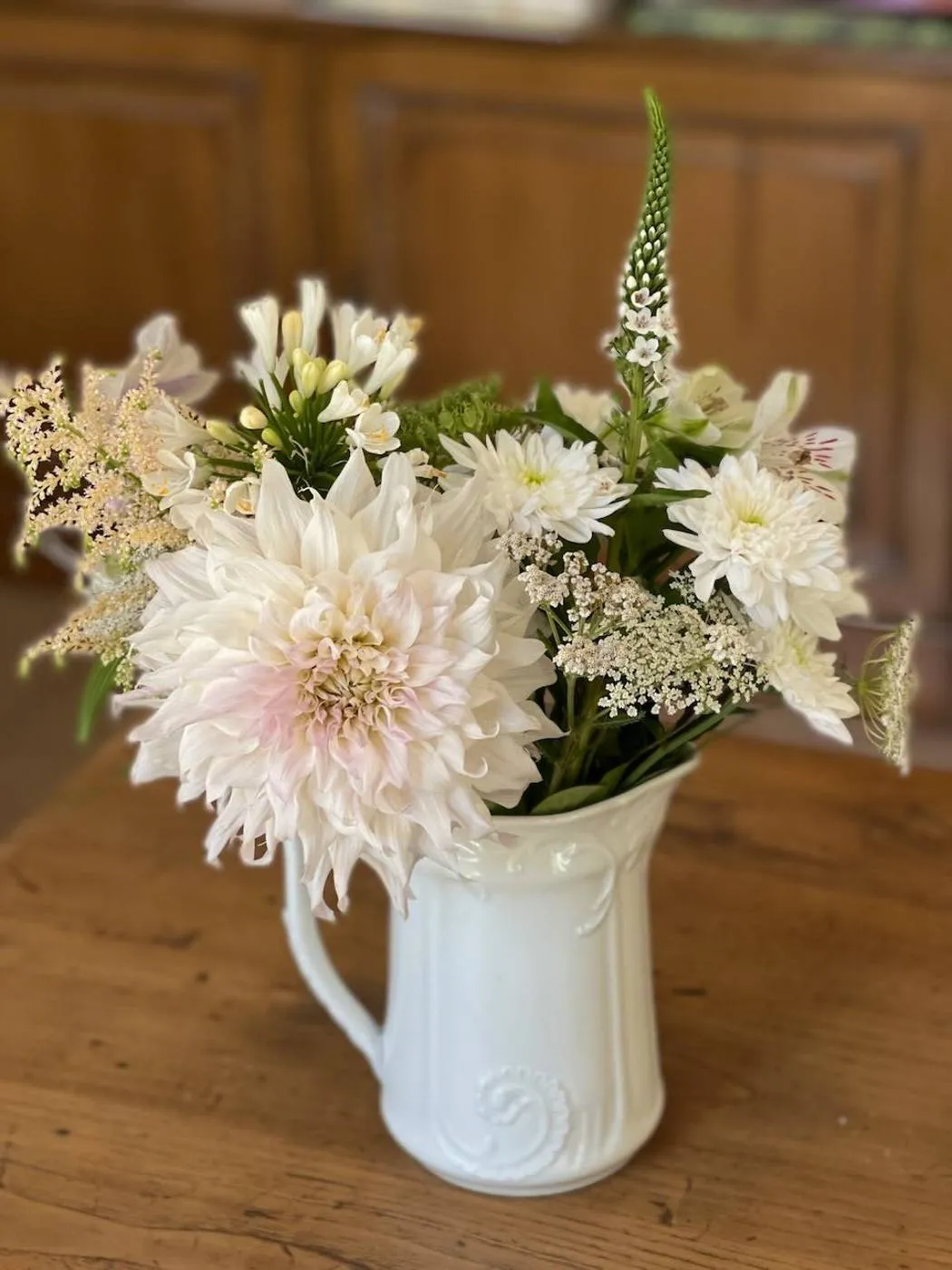 Dahlias petits bouquets tons blancs-07