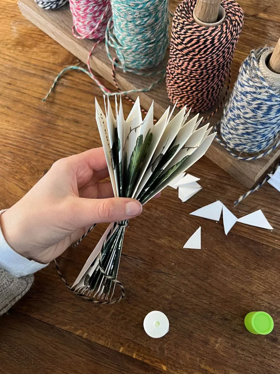 DIY étoiles en papier décoration de Noël-25