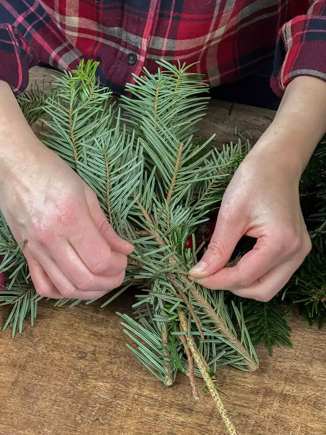 DIY Noel guirlande manteau cheminée Christmas mantel garland-02