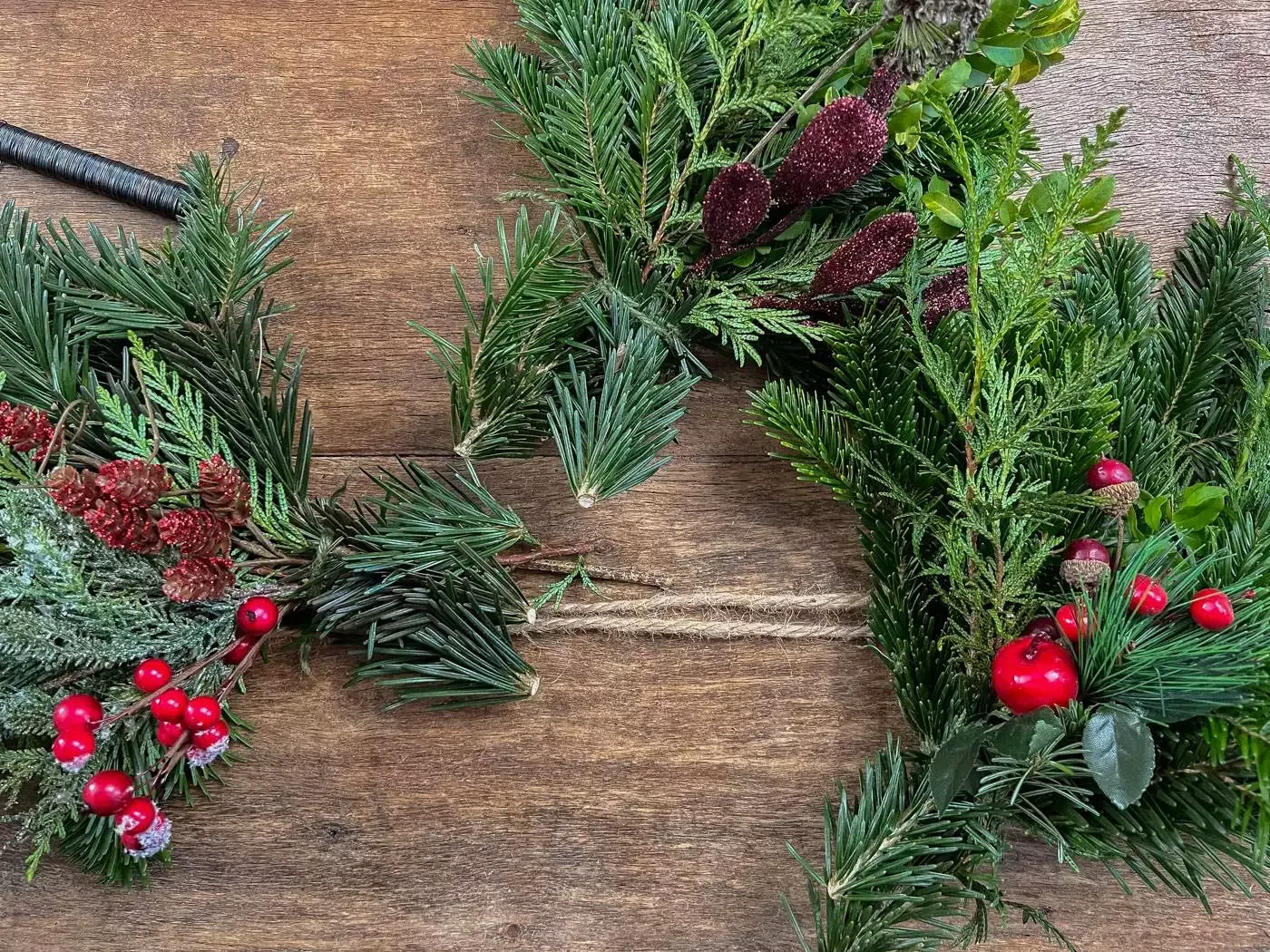 DIY Noel guirlande manteau cheminée Christmas mantel garland-07