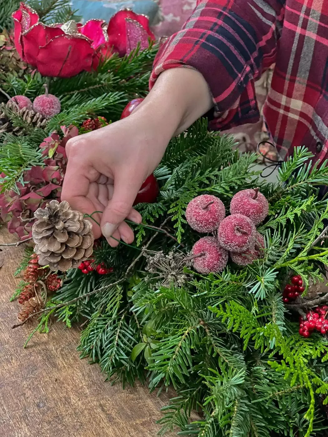 DIY Noel guirlande manteau cheminée Christmas mantel garland-09