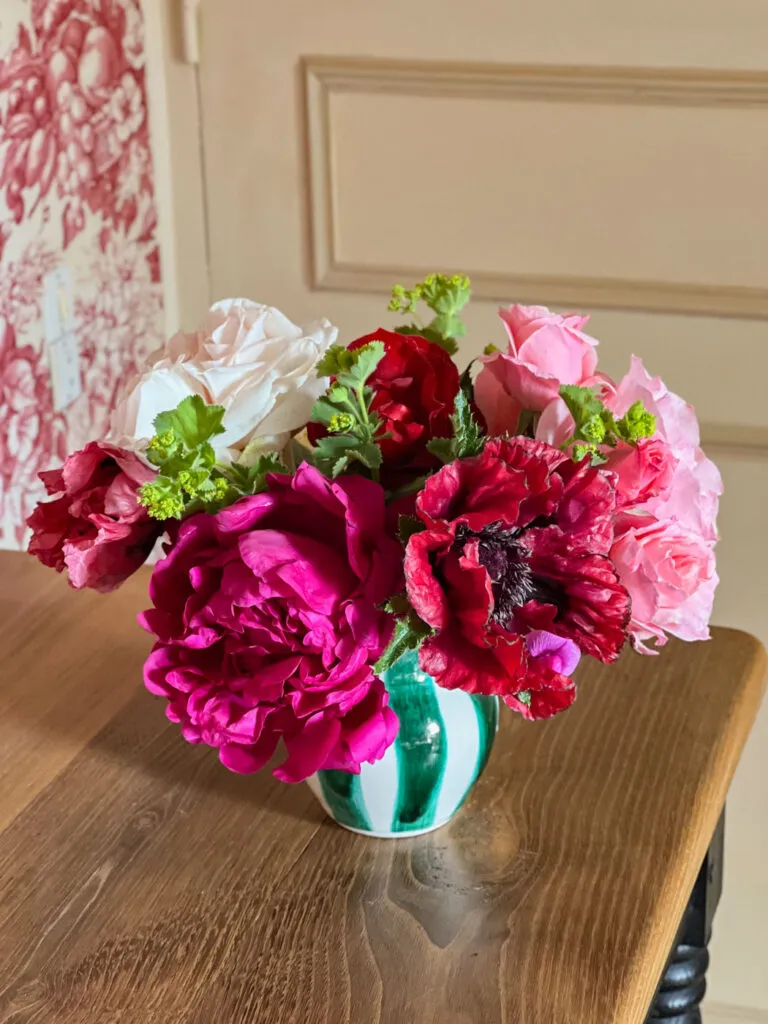 bouquet roses pivoines pavots-41