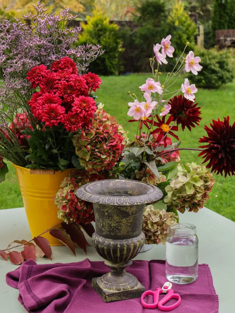 beautiful fall bouquet automne grenat-05