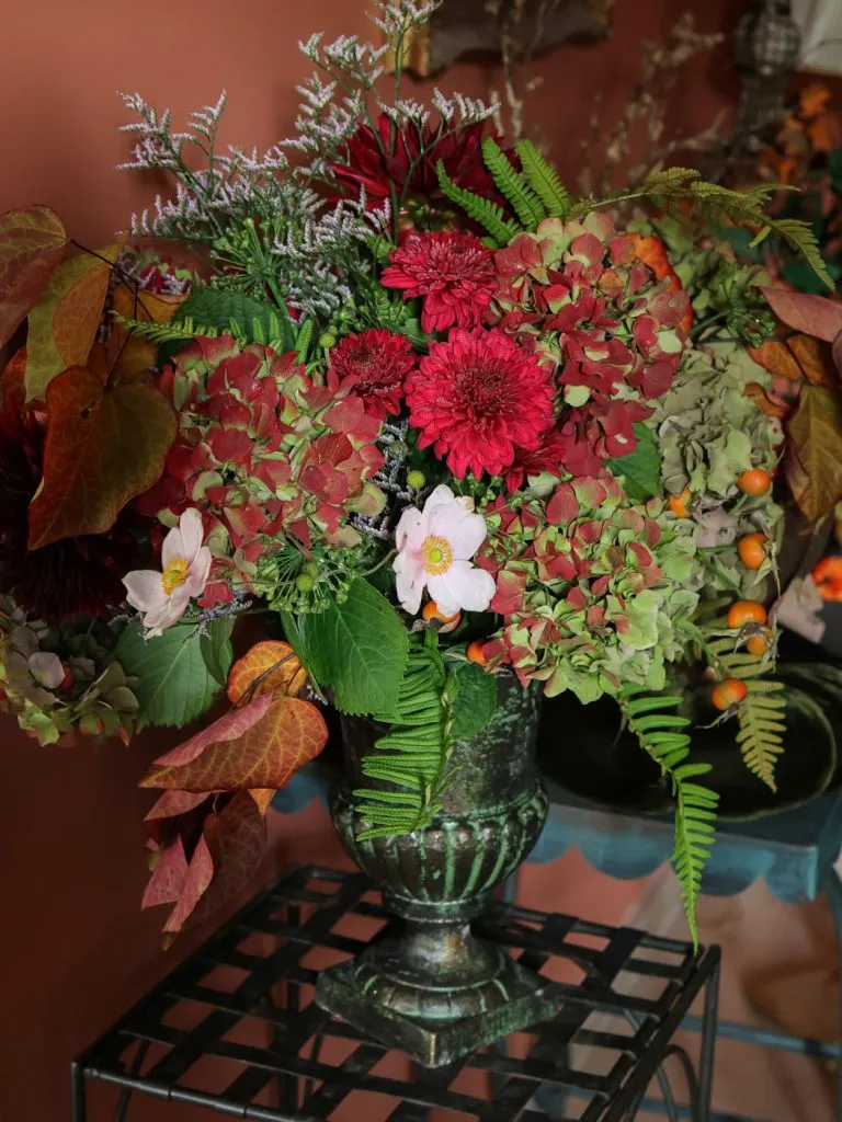beautiful fall bouquet automne grenat-23