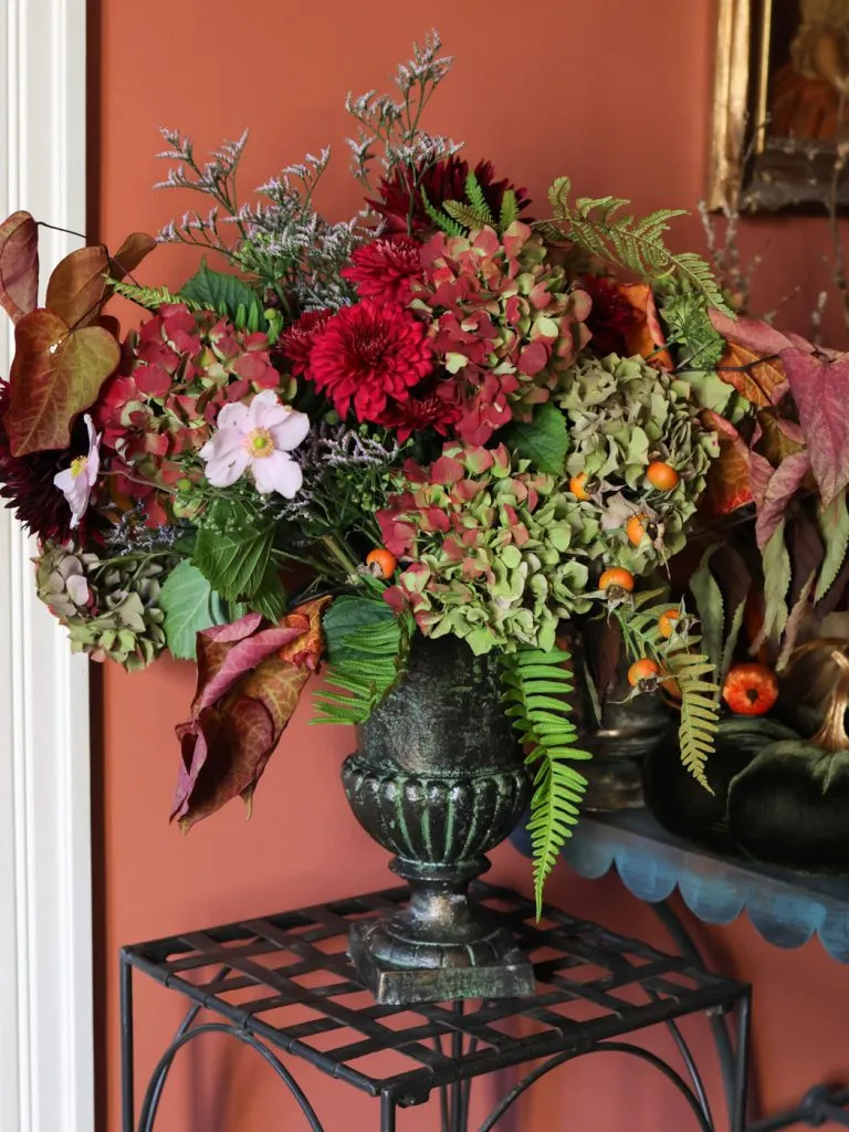 beautiful fall bouquet automne grenat-38