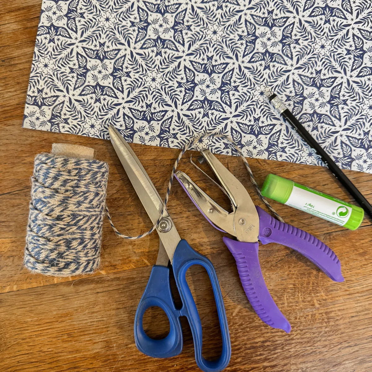 décoration Noël étoiles en papier 3D-40